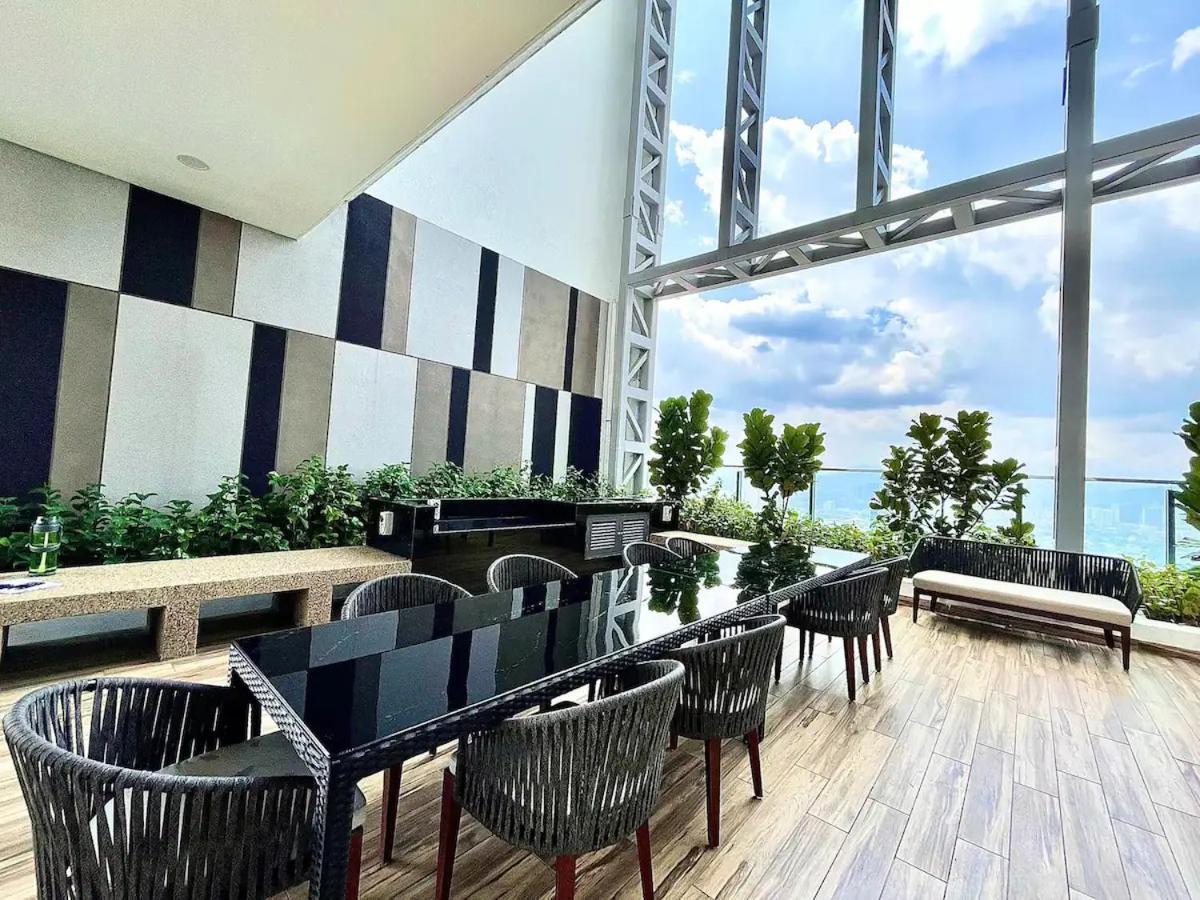 Maxhome Cozy At The Luxe Apartment Kuala Lumpur