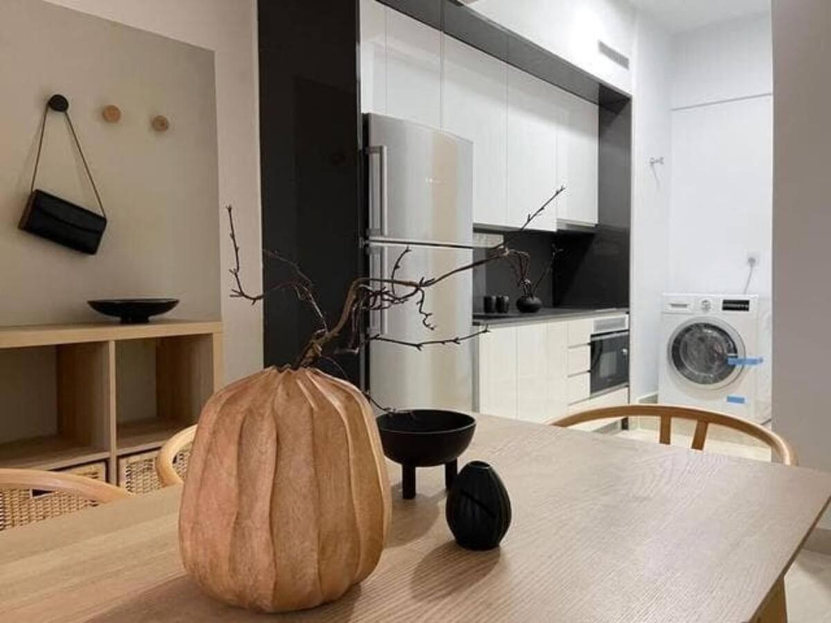 Maxhome Cozy At The Luxe Apartment