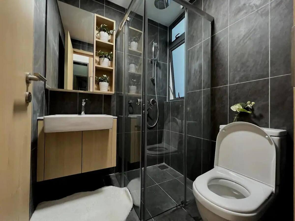Maxhome Cozy At The Luxe Apartment *
